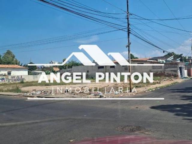 Terreno en venta en Cacique Mara, Maracaibo