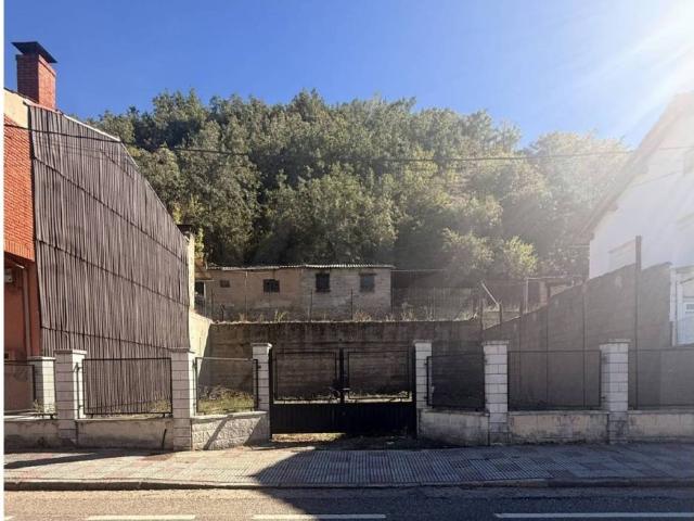 Terreno en venta en Matallana de Torío, León