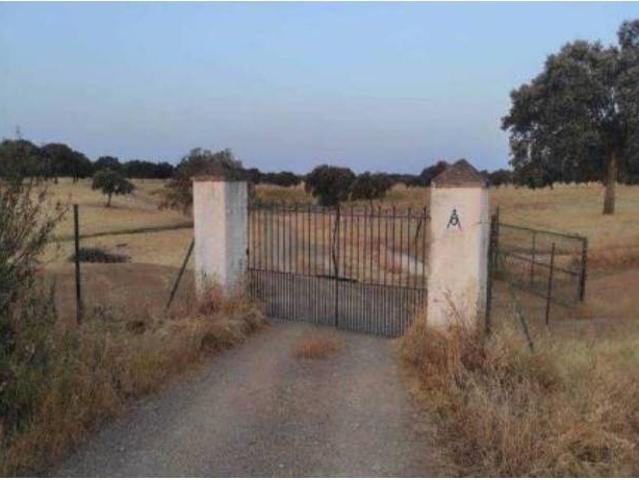 Terreno en venta en Membrío, Extremadura