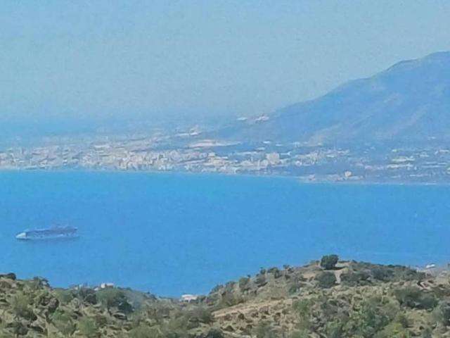 Terreno en venta en La Axarquía, Andalucía