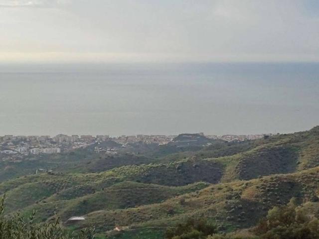 Terreno en venta en La Axarquía, Andalucía