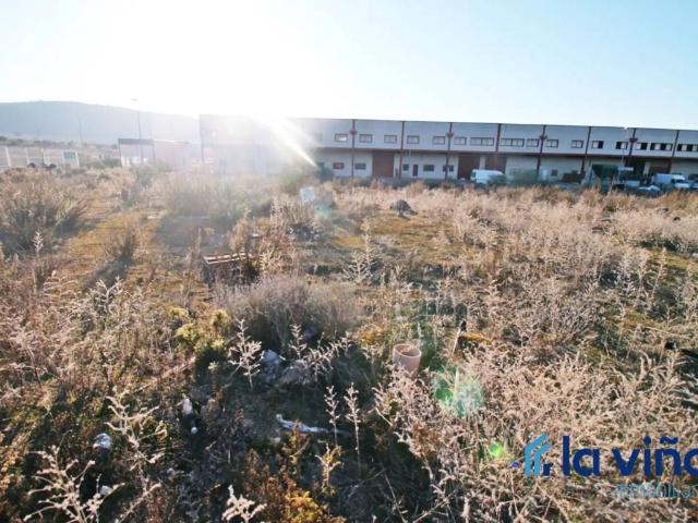 Terreno en venta en Antequera, Andalucía