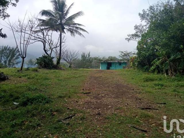 Terreno en venta en San Andrés Tuxtla, Veracruz
