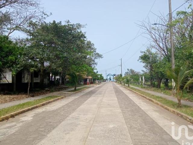 Terreno en venta en San Andrés Tuxtla, Veracruz