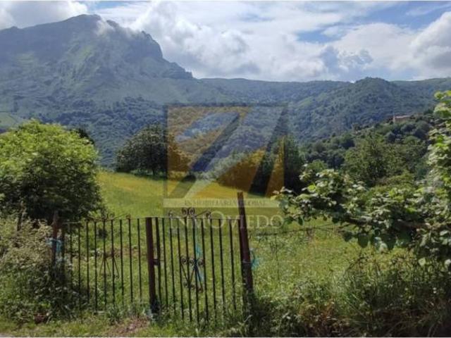 Terreno en venta en Morcín, Asturias