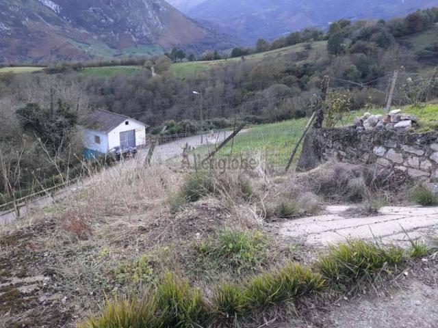 Terreno en venta en Morcín, Asturias