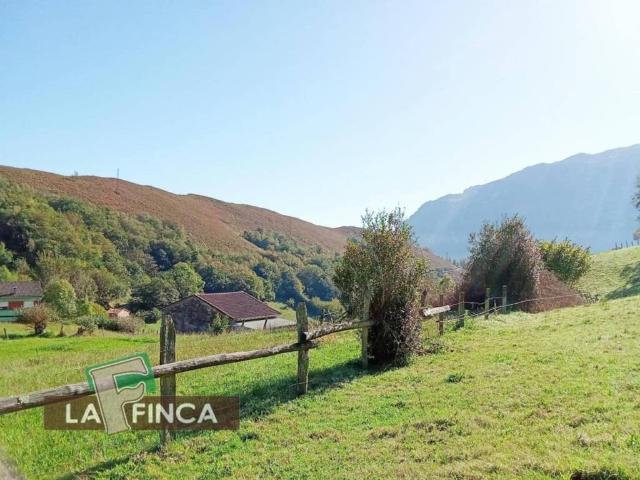 Terreno en venta en Morcín, Asturias