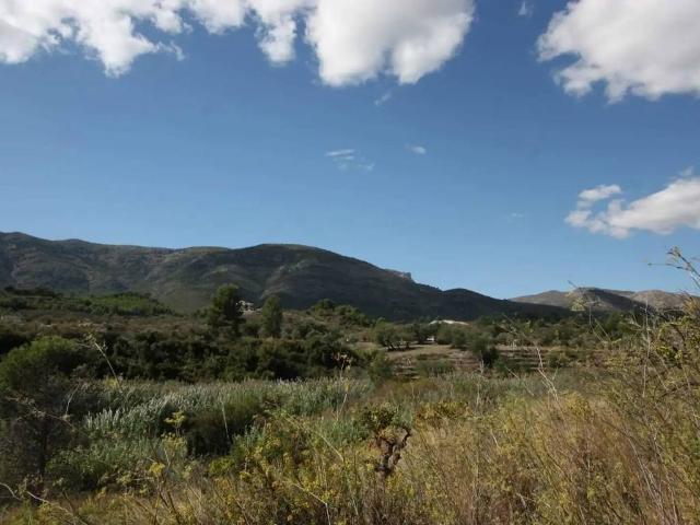 Terreno en venta en la Marina Alta, Valencia