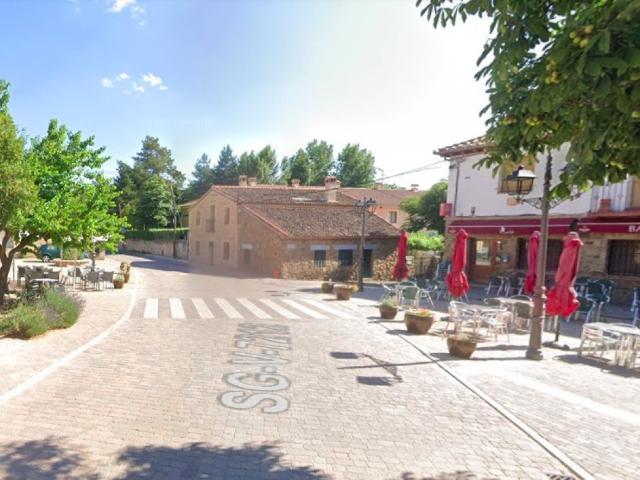 Terreno en venta en Navas De Riofrío, Segovia