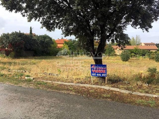 Terreno en venta en Navas De Riofrío, Segovia