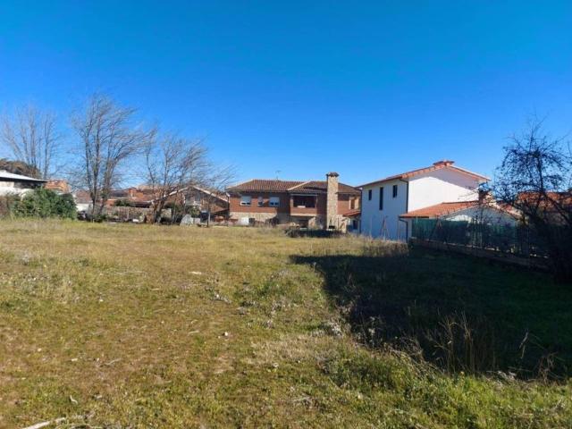 Terreno en venta en Navas Del Rey, Madrid