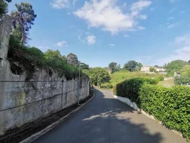 Terreno en venta en Oleiros, A Coruña