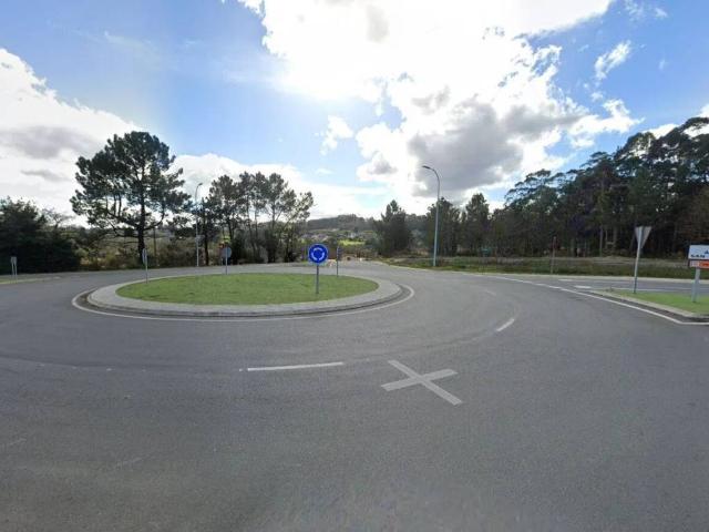 Terreno en venta en Oleiros