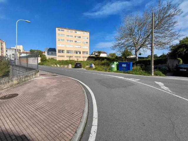 Terreno en venta en Oleiros
