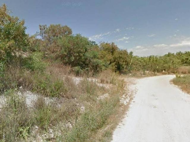 Terreno en venta en Oliva, València / Valencia