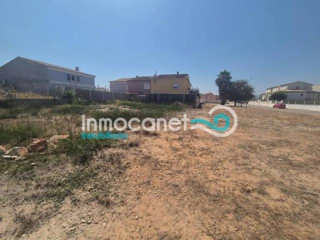 Terreno en venta en Oliva, València / Valencia