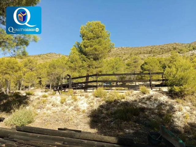 Terreno en venta en Onil, Alacant / Alicante