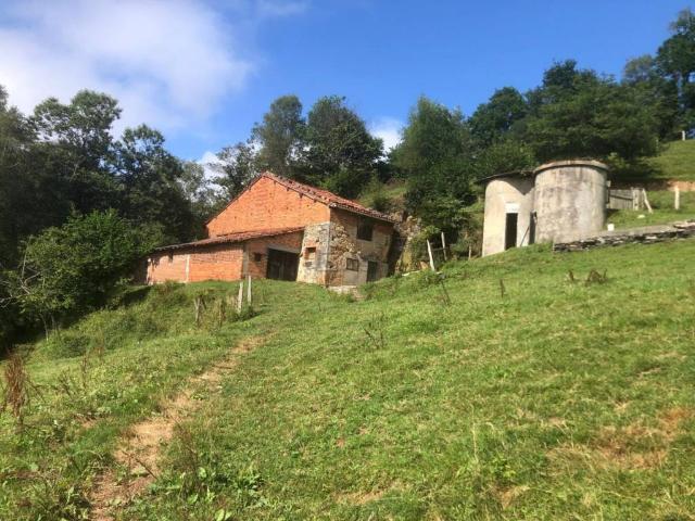 Terreno en venta en Onís, El Escobal / L'Escobal Terreno en venta en Onís, El Escobal / L'Escobal