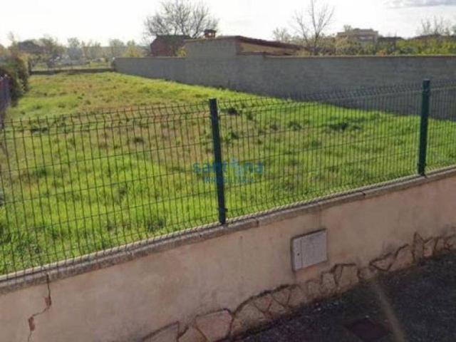 Terreno en venta en Onzonilla, Castilla y León