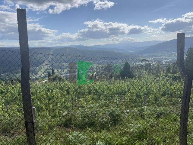 Terreno en venta en Ourense, Galicia