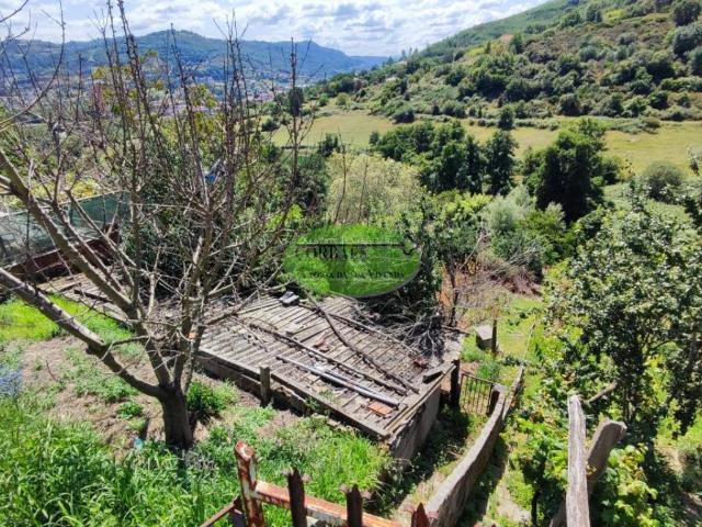 Terreno en venta en Ourense