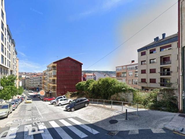 Terreno en venta en Ourense