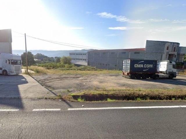 Terreno en venta en Ourense