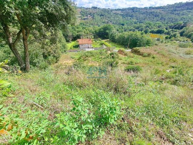 Terreno en venta en Ourense