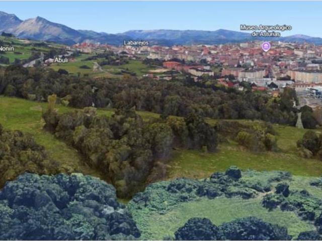 Terreno en venta en Oviedo, Asturias