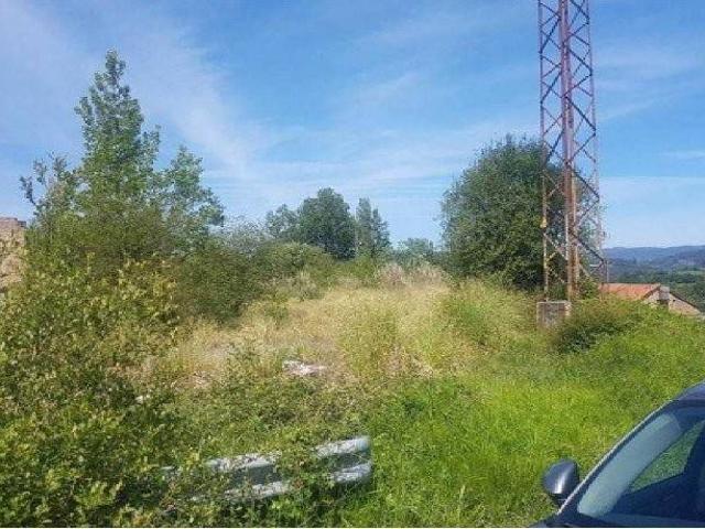Terreno en venta en La Cruz, Oviedo