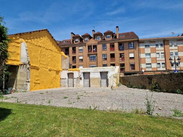 Terreno en venta en Oviedo, Asturias
