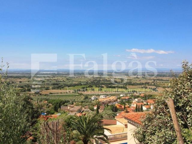 Terreno en venta en Alt Empordà, Catalunya