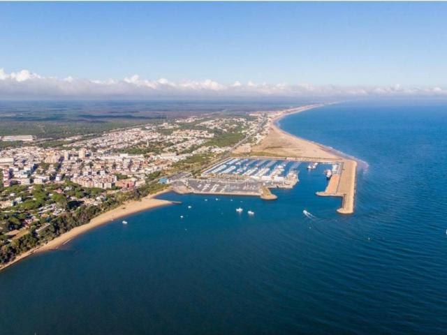 Terreno en venta en Comarca Metropolitana de Huelva, Andalucía