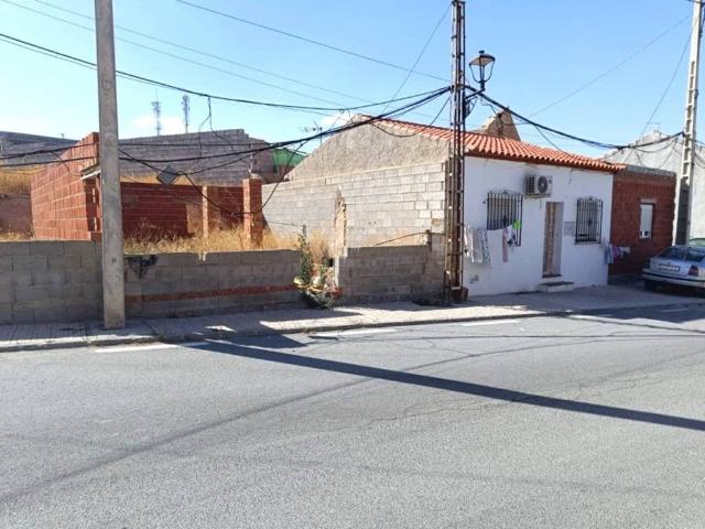 Terreno en venta en Comarca de Los Montes, Andalucía