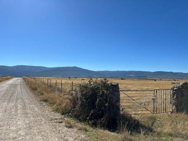Terreno en venta en Pelayos Del Arroyo, Segovia