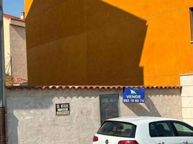 Terreno en venta en Peñafiel, Castilla y León