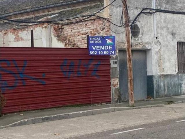 Terreno en venta en Peñafiel, Castilla y León