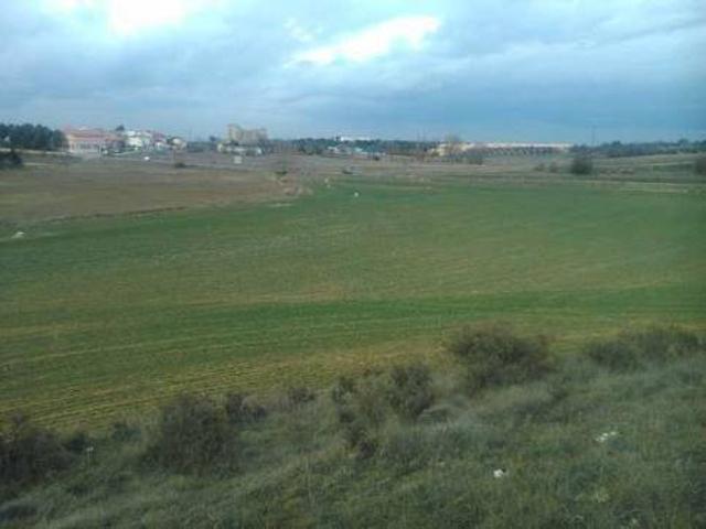 Terreno en venta en Las Villas de Pioz, Pioz