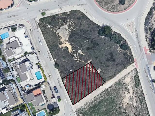 Terreno en venta en Polop, Urbanització L'Alberca Terreno en venta en Polop, Urbanització L'Alberca