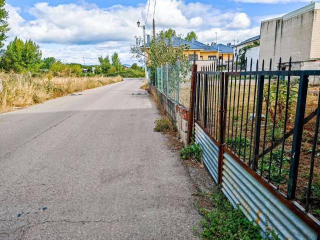 Terreno en venta en Columbrianos, El Bierzo