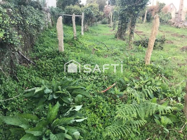 Terreno en venta en Noia, Galicia