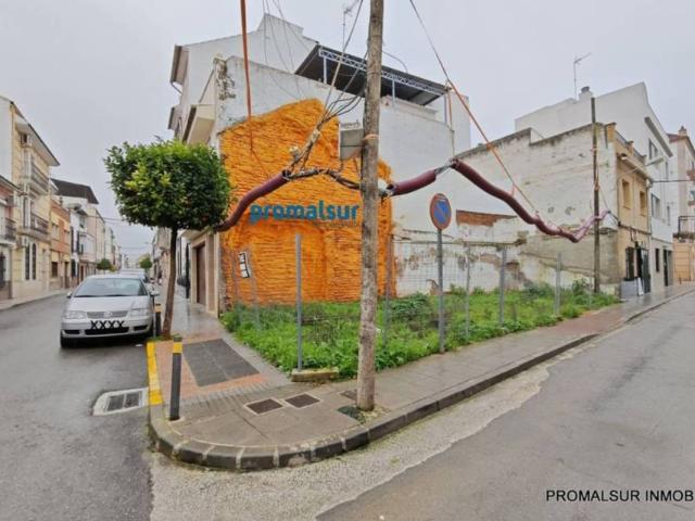Terreno en venta en Puente Genil, Andalucía