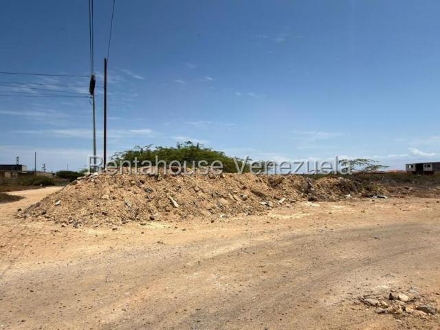 Terreno en venta en Punto Fijo, Falcón