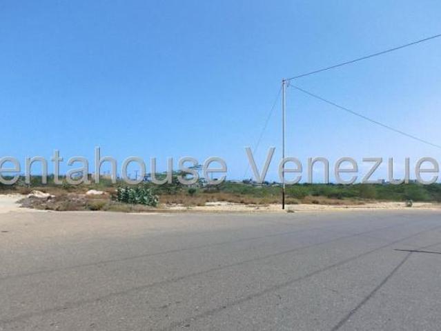 Terreno en venta en Punto Fijo, Falcón