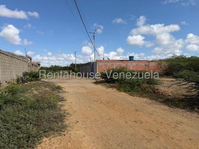 Terreno en venta en Punto Fijo, Falcón
