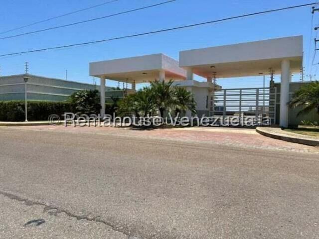 Terreno en venta en Punto Fijo, Falcón