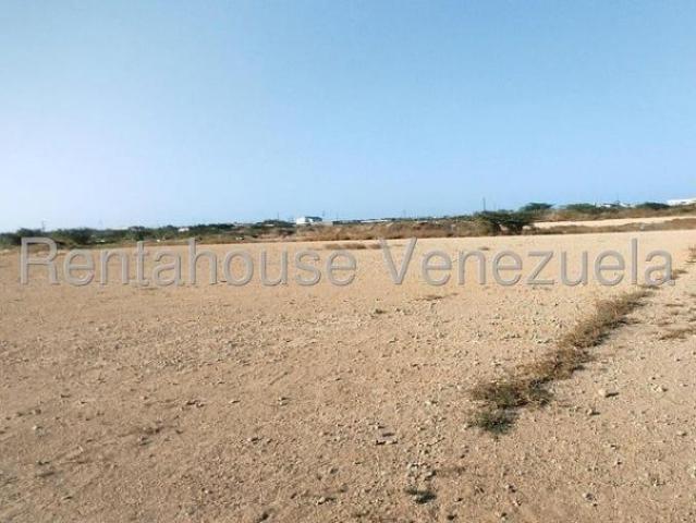 Terreno en venta en Punto Fijo, Falcón