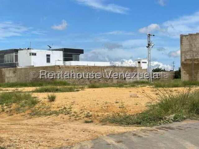 Terreno en venta en Punto Fijo, Falcón