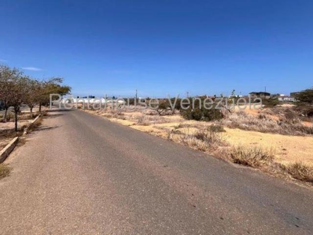 Terreno en venta en Punto Fijo, Falcón