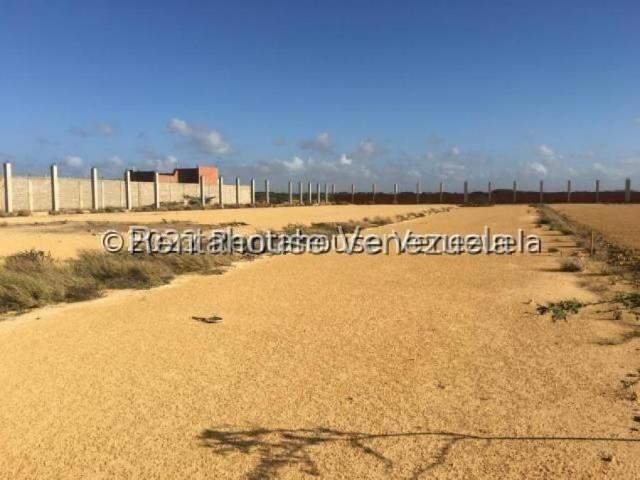 Terreno en venta en Punto Fijo, Falcón